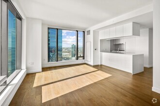 Building Photo - 99 Hudson St
