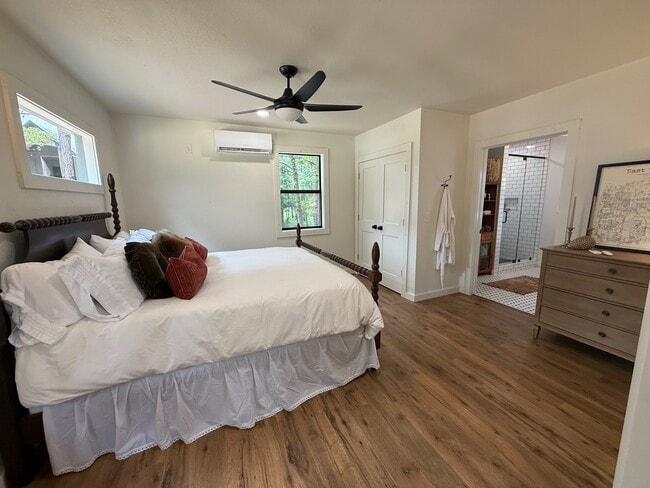 Building Photo - 5519 FM 2011