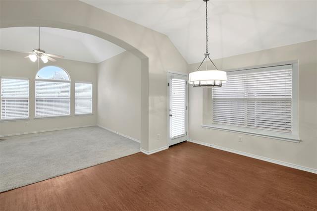 Building Photo - 9205 Regal Oaks Dr