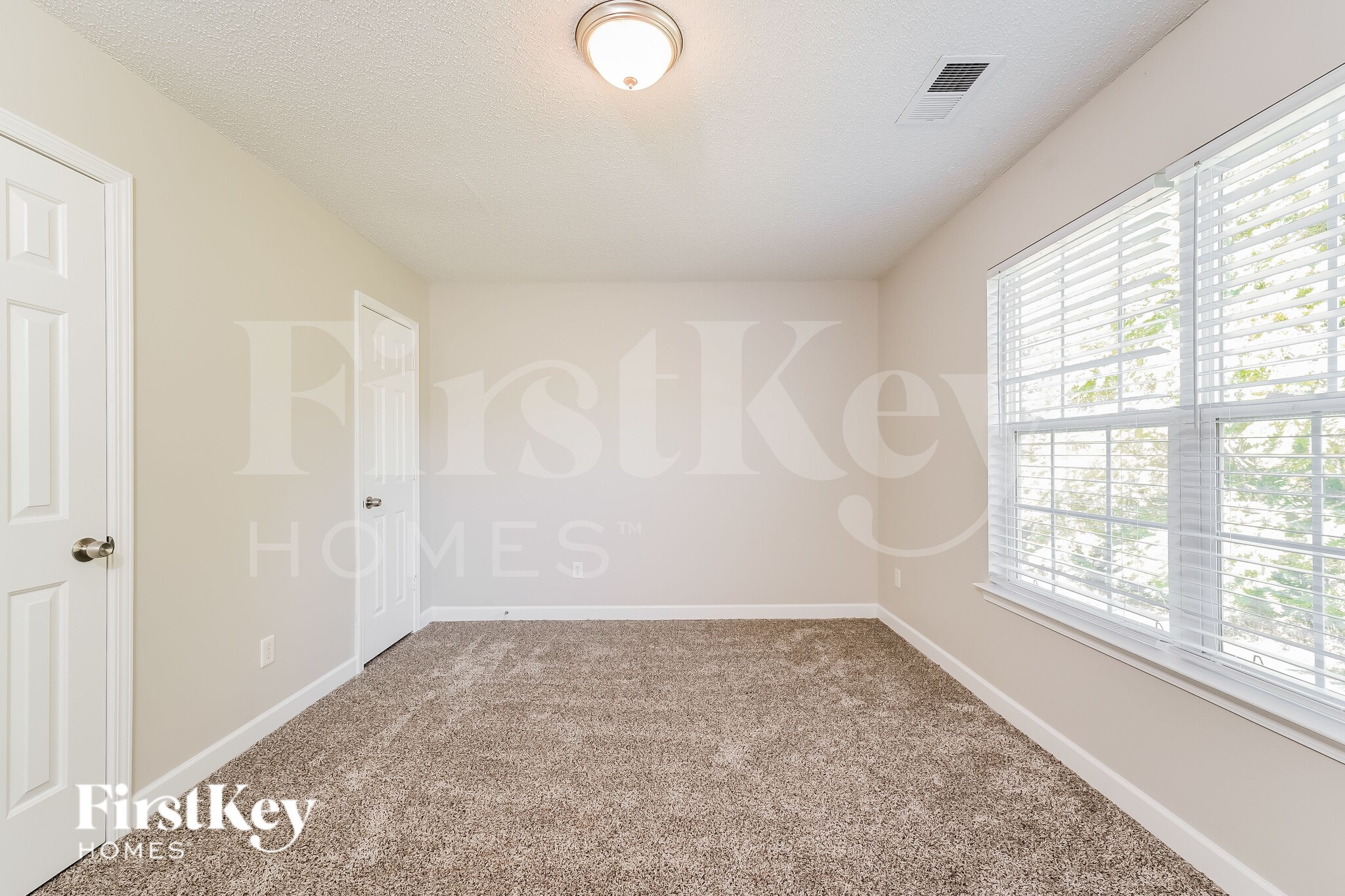 Building Photo - 2415 Damascus Dr