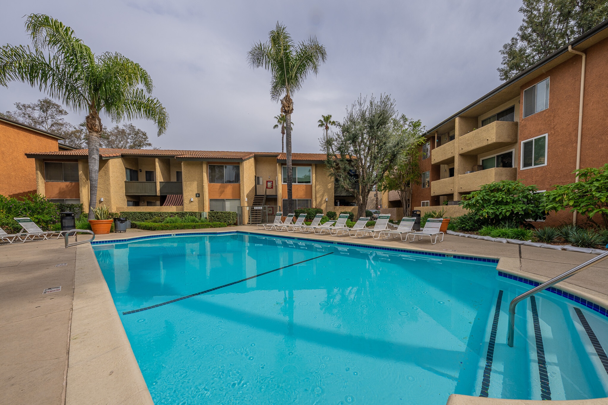 Building Photo - 15425 Sherman Way