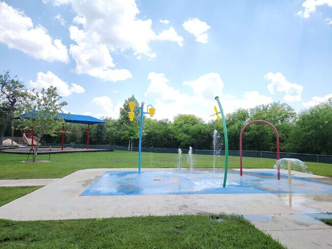 Building Photo - "Charming 3-Bedroom Oasis with 2 Full Baths – Your Perfect Retreat in Schertz!"