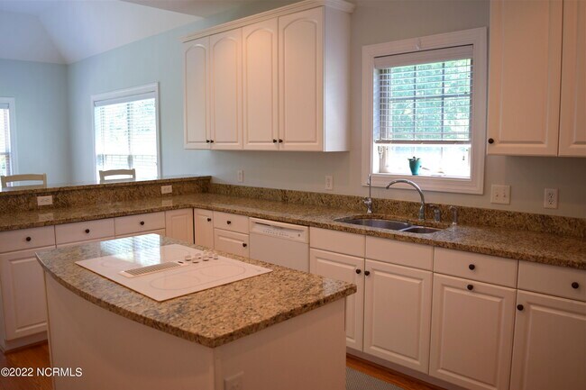 Building Photo - 7004 Hallstead Ct