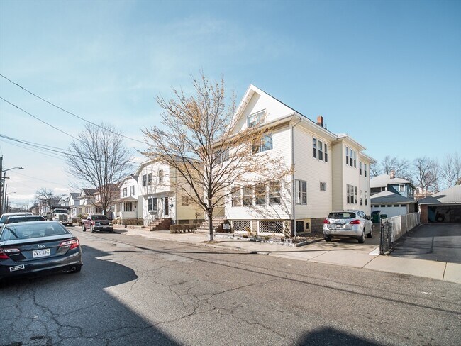 Building Photo - 99 2nd St