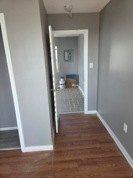 Building Photo - 4010 Rockwood St