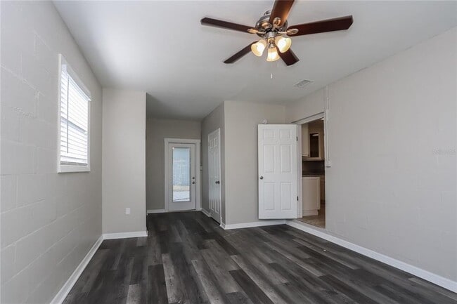 Building Photo - 2145 68th Ave S