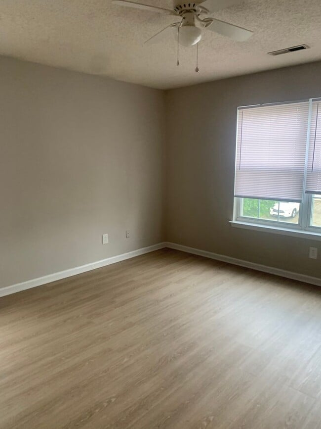 Building Photo - 9036 Shallcross- REMODELED AND PET-FRIENDL...