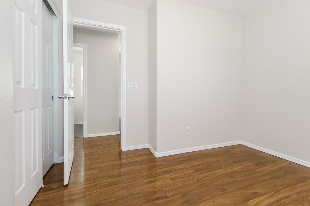 Building Photo - 2519 N 148th Dr