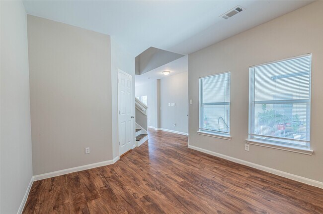 Building Photo - 10061 Sharpton Dr