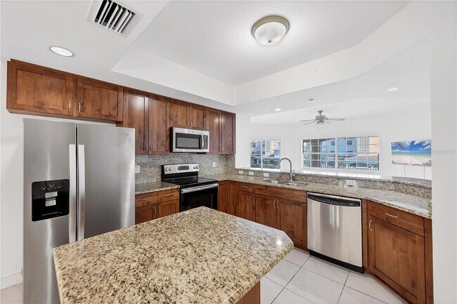 Building Photo - 14041 Bellagio Way