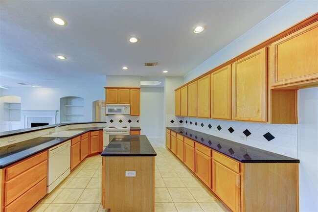 Building Photo - 3203 Amerson Dr