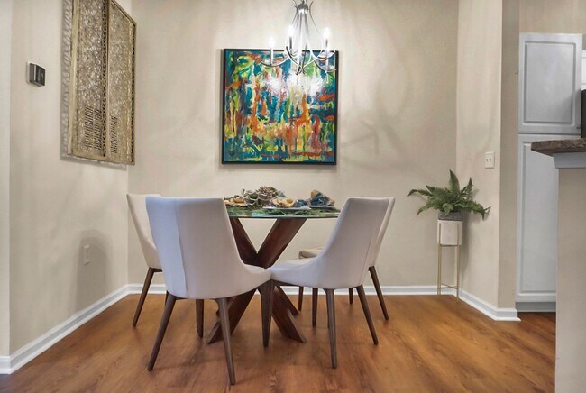 Dining Area - 60 Fenwick Hall Aly