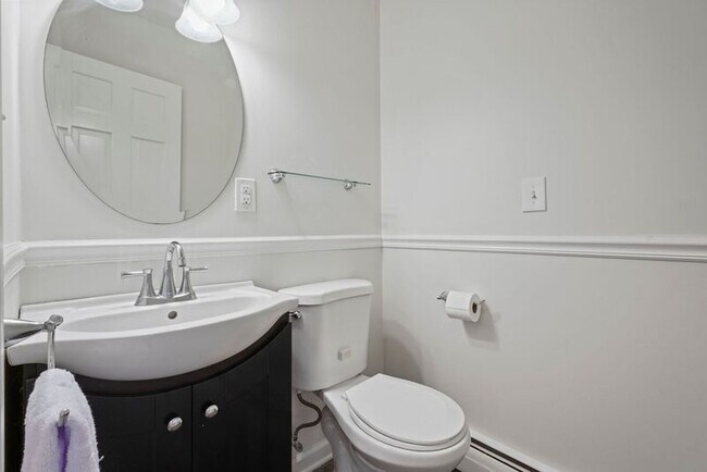 Building Photo - 1439 Route 9P B