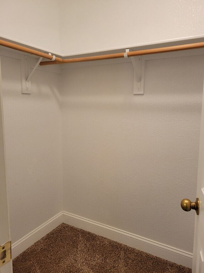 Building Photo - HUGE 4-5 BEDROOM IN HARKER HEIGHTS - OVER 2700 SQ FT