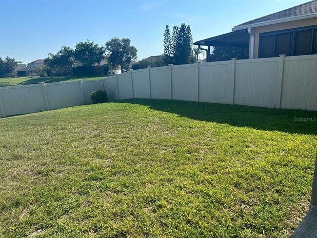 Building Photo - 3877 Mount Vernon Way