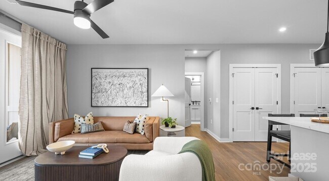 Building Photo - 1711 Commonwealth Ave