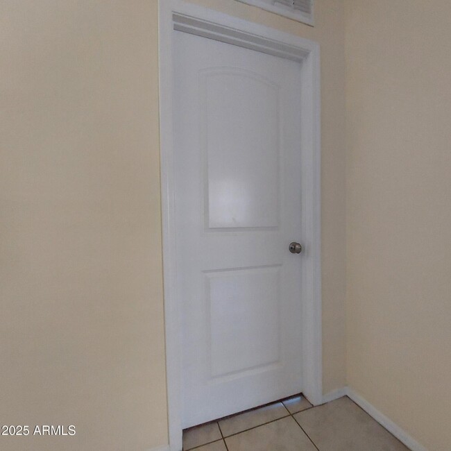 Building Photo - 25322 W Carson Dr
