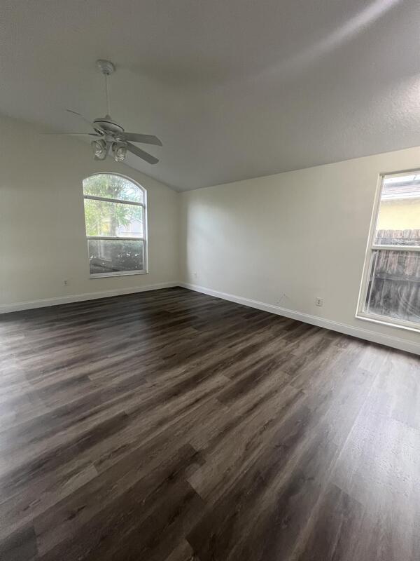 Building Photo - 1665 Slash Pine Pl