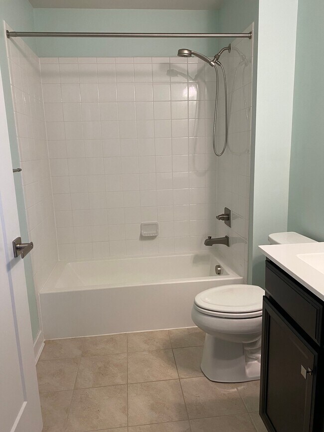 Building Photo - 7451 Pinwheel Dr