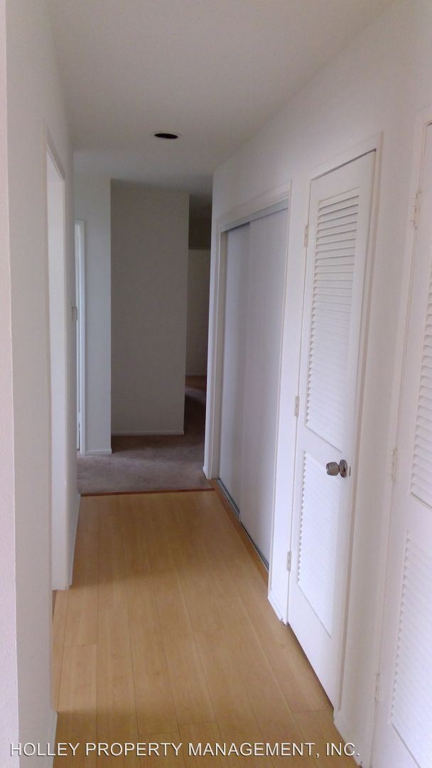 Building Photo - 3735 Keystone Ave