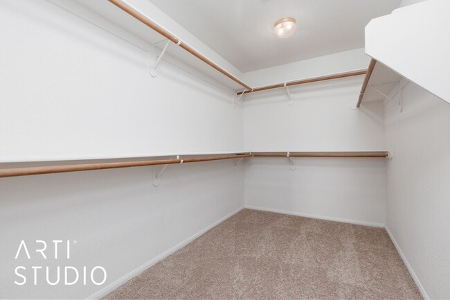 Building Photo - ***Sunset Greens 3 Bedroom 2 Bath Unfurnis...