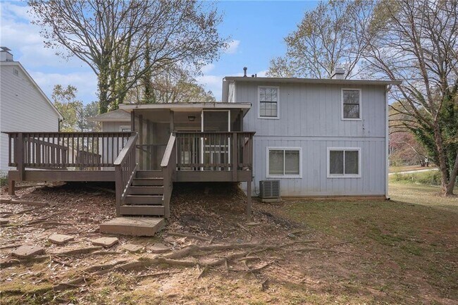 Building Photo - 676 Tarkington Rd S