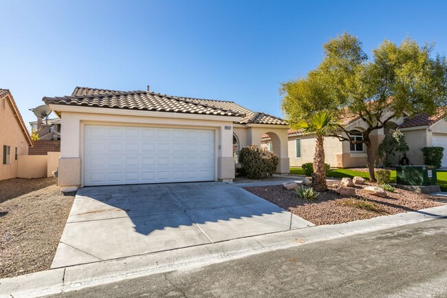 Building Photo - SUMMERLIN BEAUTY WITH UPGRADES*3 LARGE BED...