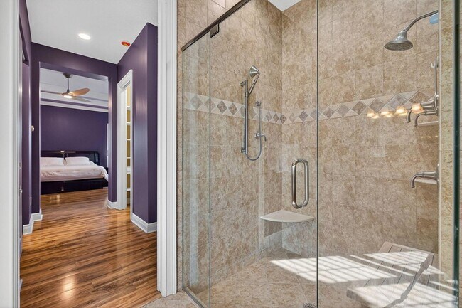 Building Photo - 8551 SE Driftwood St