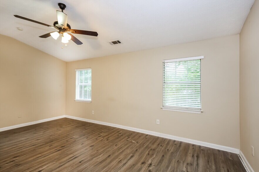 Building Photo - 3532 Quiet Creek Ct SW