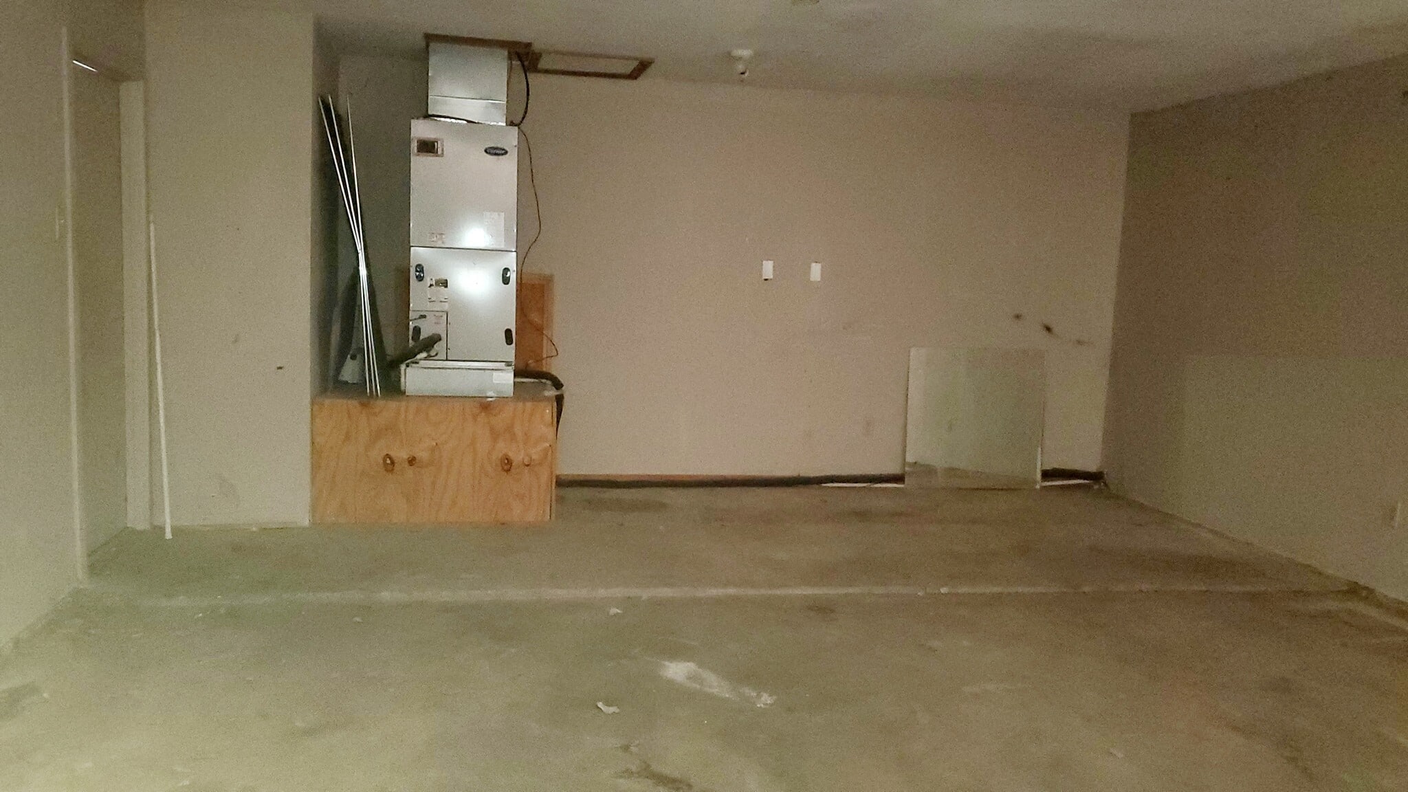 Building Photo - 4016 Eastridge Dr