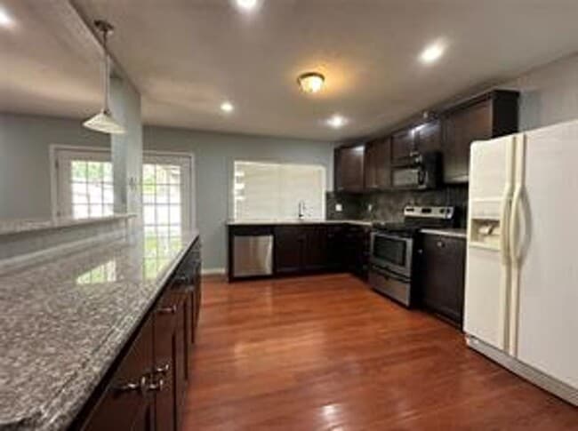 Building Photo - Great location in Plano! Ready beginning of Oct