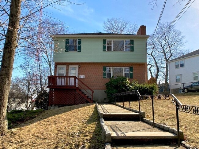 Building Photo - 25 Columbia Ave