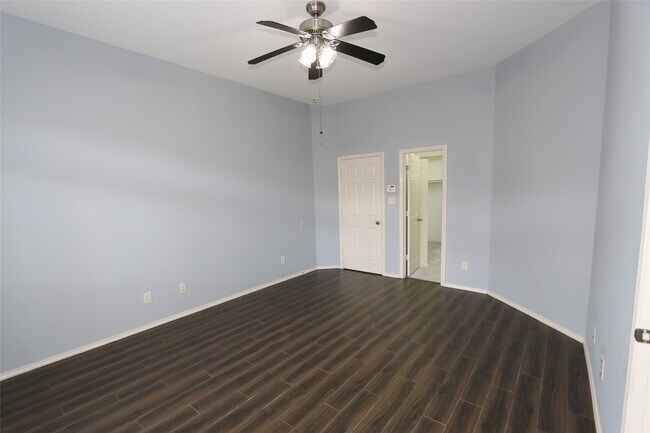 Building Photo - 11031 Anilu Dr