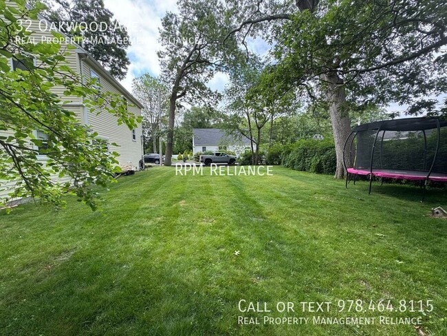Building Photo - 32 Oakwood Ave