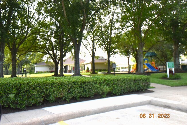 Building Photo - 1822 Diamond Brook Dr