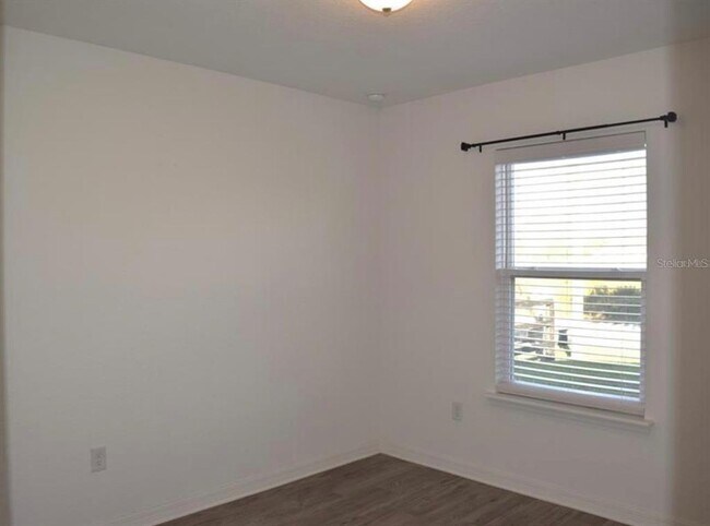 Building Photo - 3184 SW 151st Ave