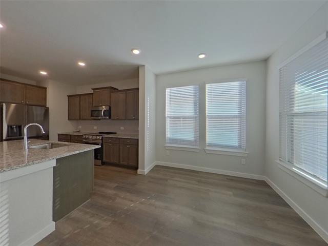 Building Photo - 2549 Dulaney Dr