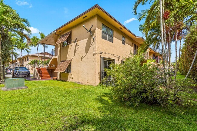 Building Photo - 6854 NW 173rd Dr