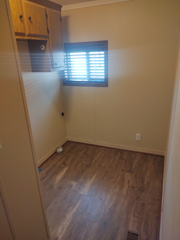 Building Photo - 911 West Ave