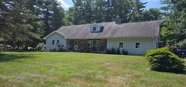 Primary Photo - 17 Diamond Hill Rd