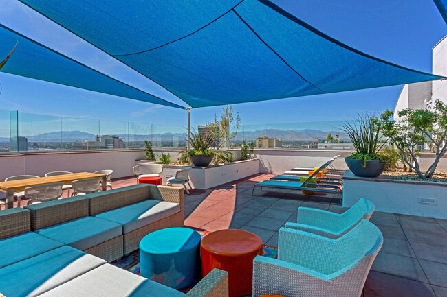Building Photo - Luxury High-Rise Condo on Downtown Fremont...