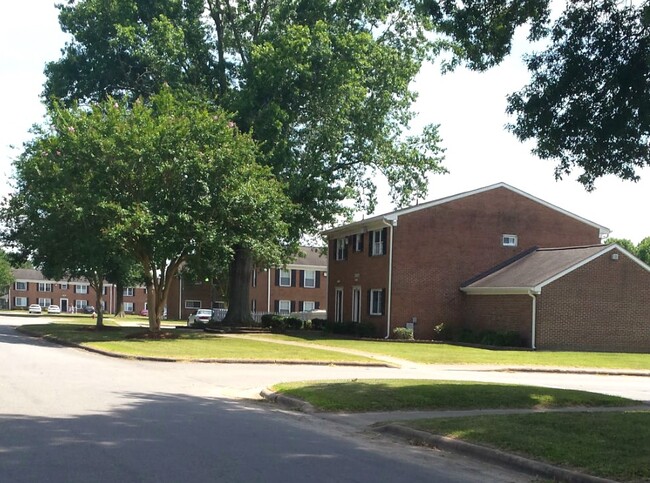 Building Photo - Walker Landing