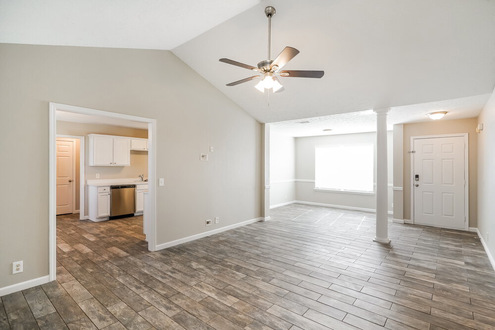 Building Photo - 1312 S Hampton Ct