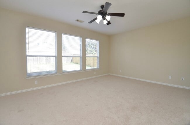 Building Photo - 5527 Baron Ridge Ln