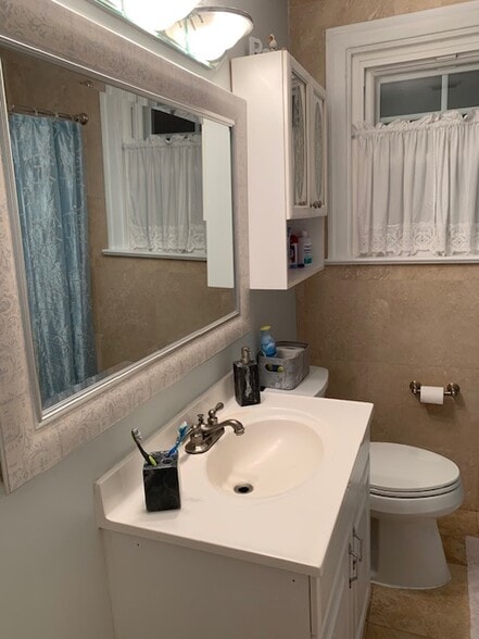 Building Photo - 7353 Phillips St