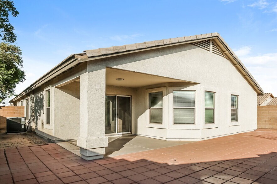 Building Photo - 7123 S 31st Dr