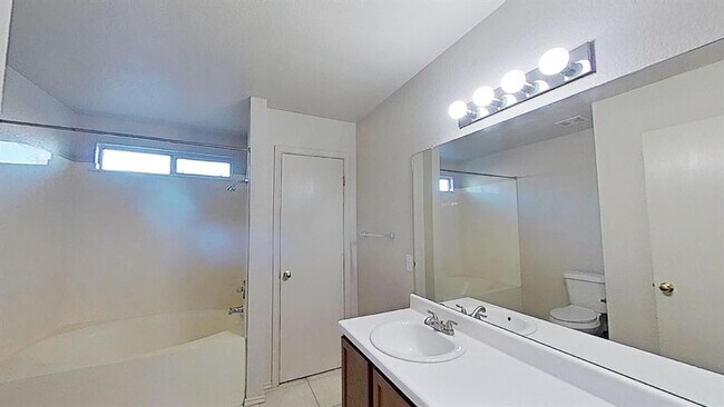 Building Photo - 1200 Hughmont Dr