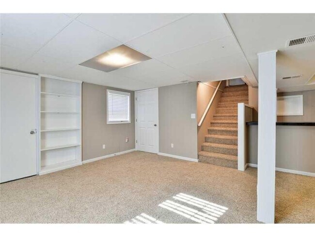 Building Photo - 3958 Plumcrest Cir SE