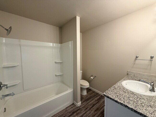 Building Photo - "Charming 3-Bed, 2-Bath Home with 1543 Sq Ft of Comfort on N Texas Ave, Lubbock!"