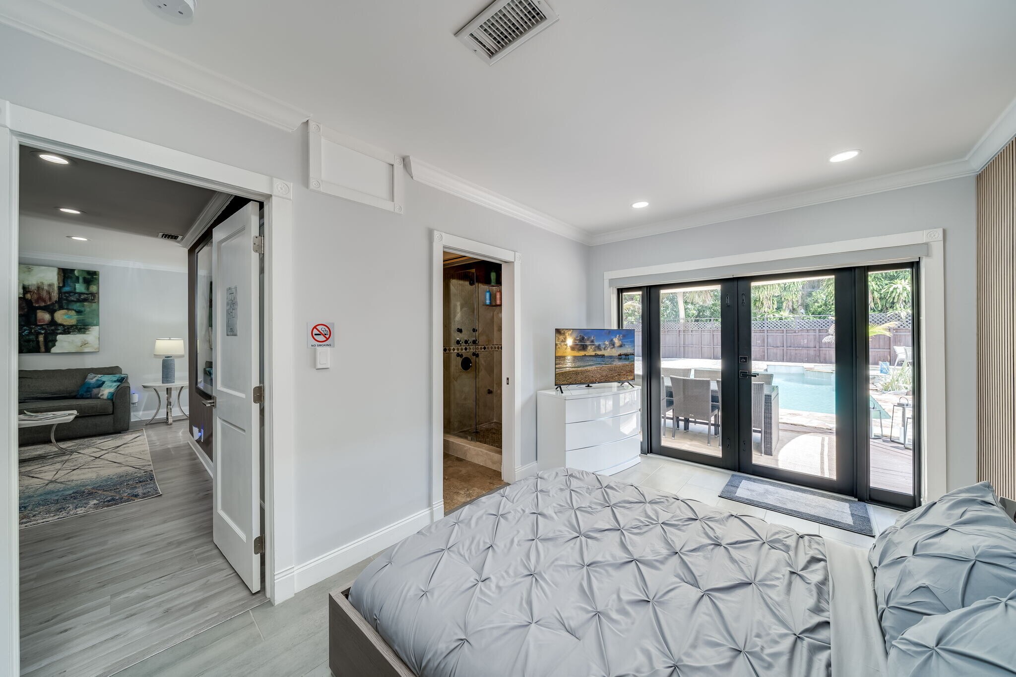 Building Photo - 1512 NE 17th Way